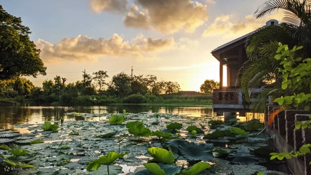 三秀園