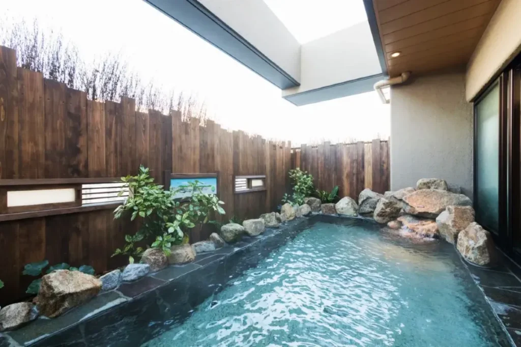 多美迎松山天然溫泉飯店