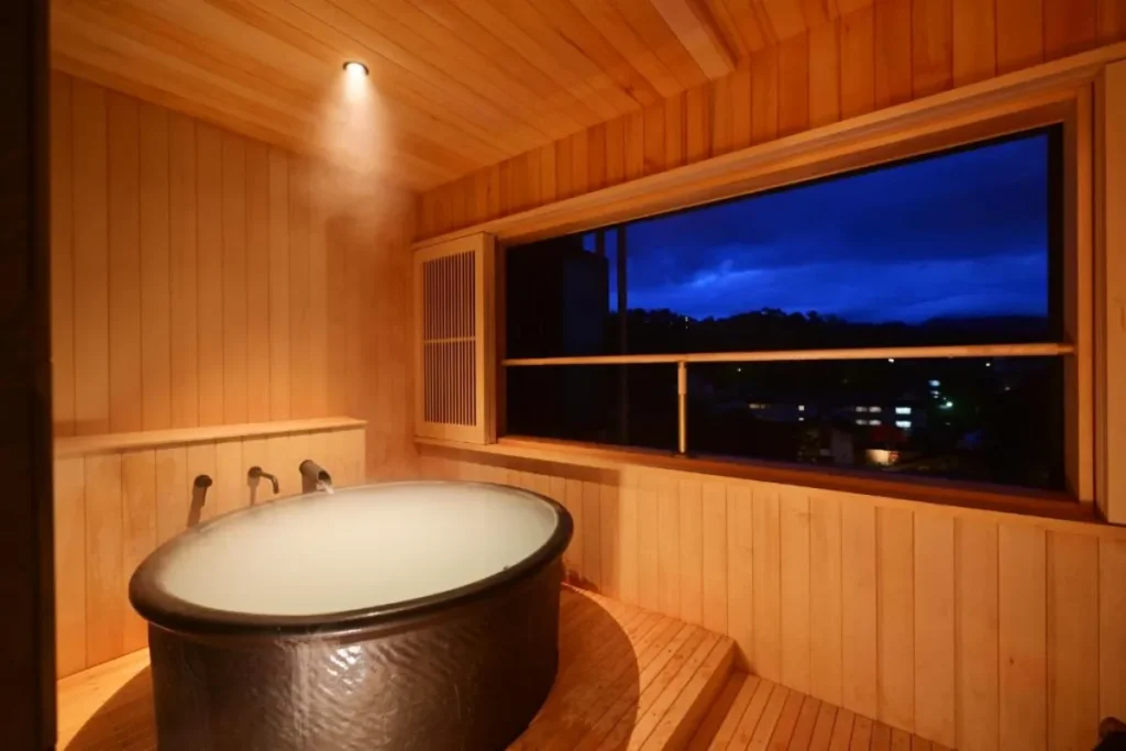 里草津蕩TOU旅館Urakusatsu TOU