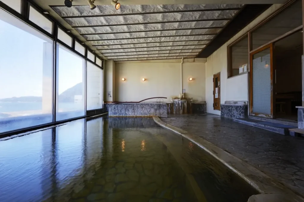 新鶴田飯店 New Tsuruta Hotel